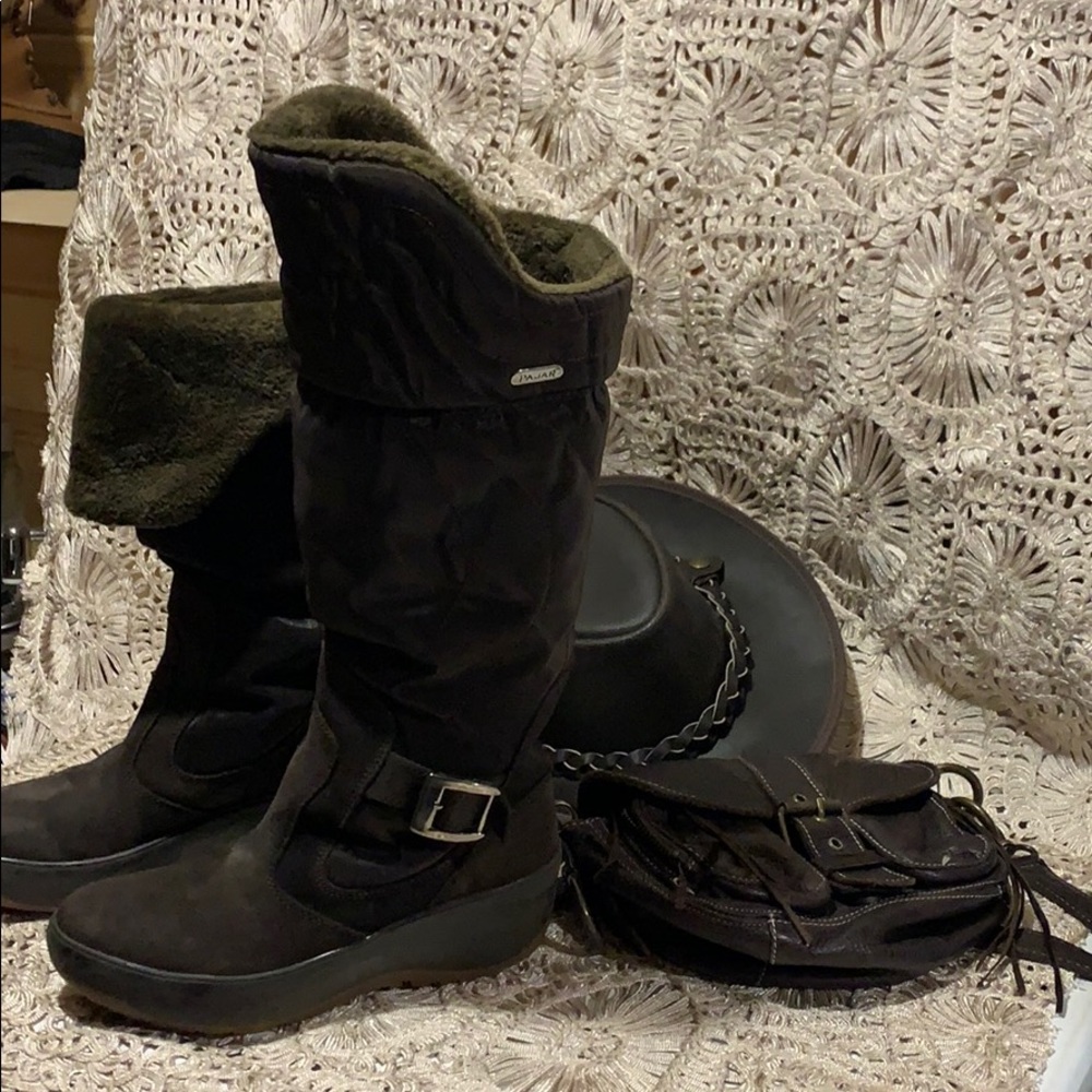 Pajar suede/nylon fur lined boots